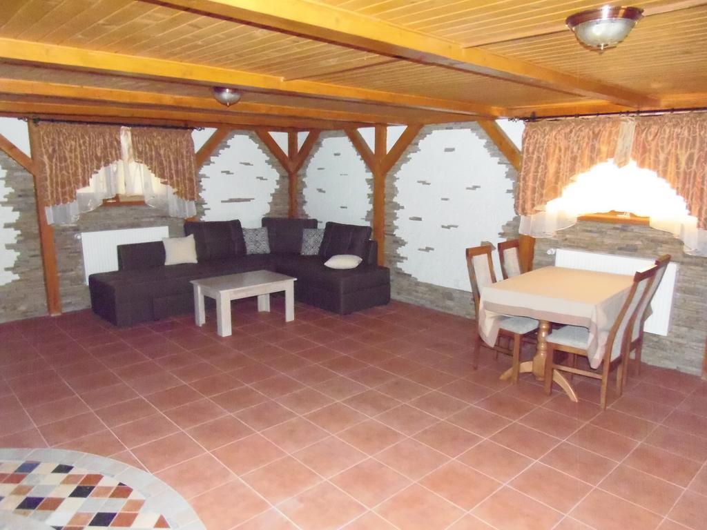 فندق Tourist Complex Karina بوليانا المظهر الخارجي الصورة